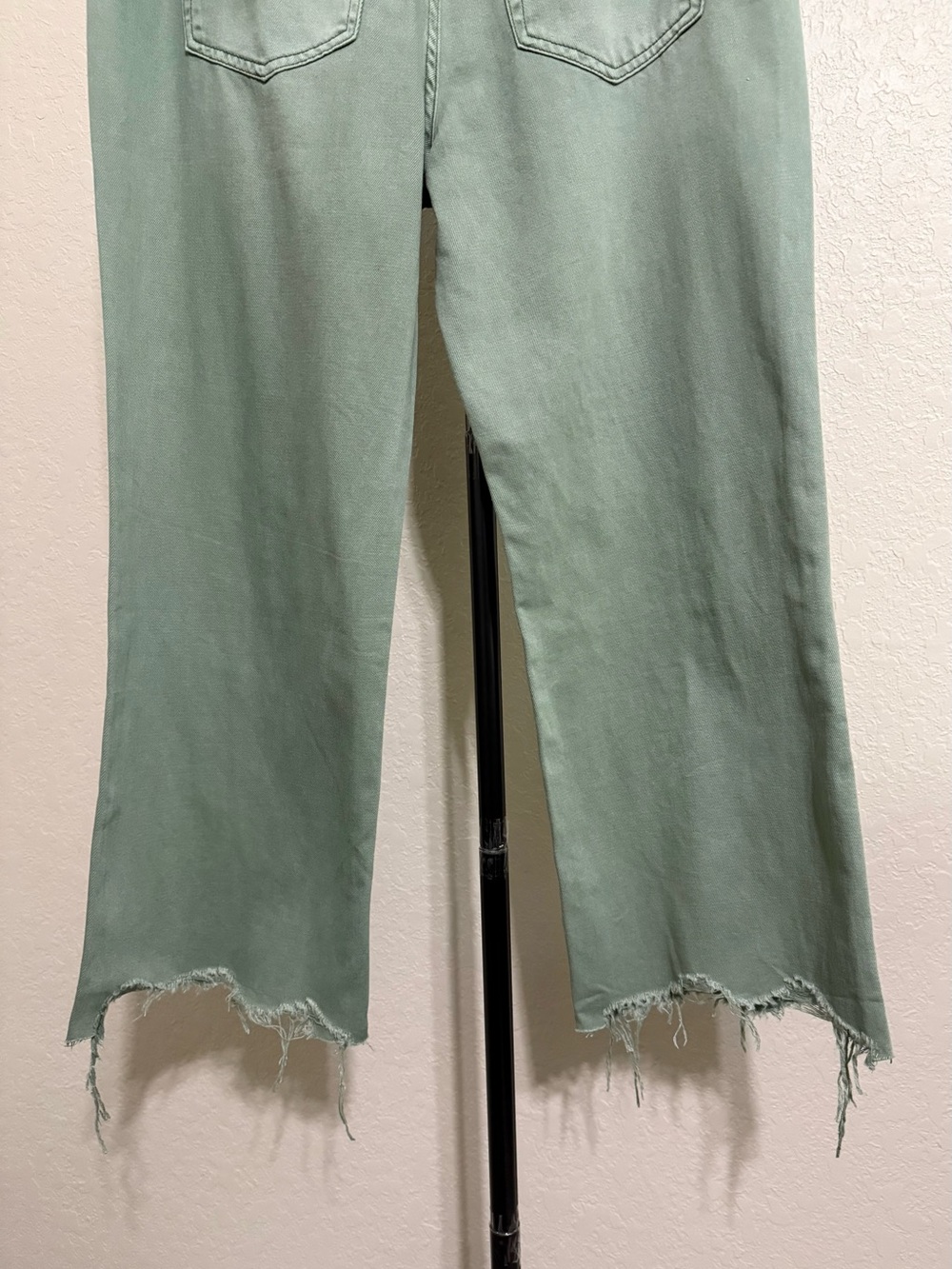 Vervet Vintage Crop Flare Distressed Jeans Army Green Size 30 NWT - Picture 8 of 10